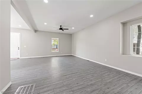 Living - 812 N 13th St, Fort Smith, AR 72901 photo 3 of 12