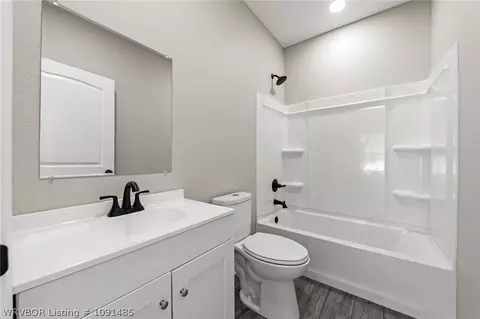 Bath - 812 N 13th St, Fort Smith, AR 72901 photo 2 of 2