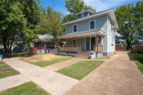 Exterior - 812 N 13th St, Fort Smith, AR 72901 photo 3 of 6