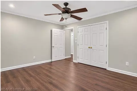 Bedroom - 2124 Valley Ln, Fort Smith, AR 72901 photo 4 of 5