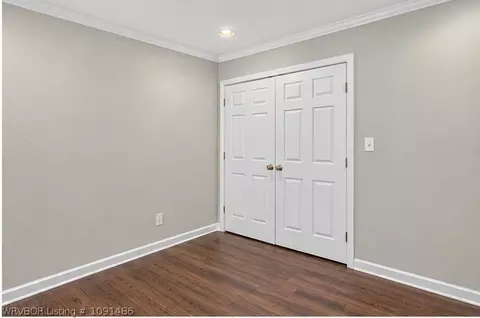 Bedroom - 2124 Valley Ln, Fort Smith, AR 72901 photo 5 of 5