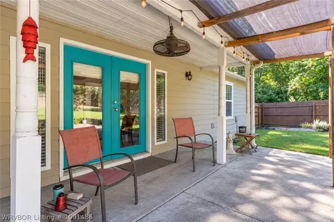 Exterior - 2124 Valley Ln, Fort Smith, AR 72901 photo 12 of 14