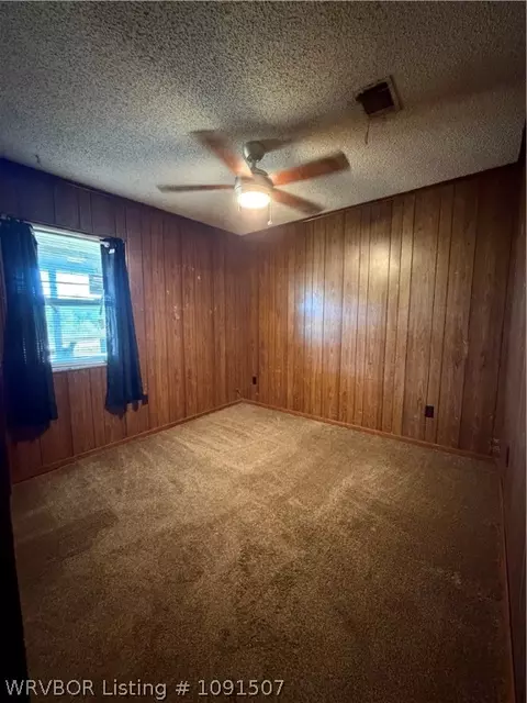 Bedroom - 7831 E 80 Hwy, Waldron, AR 72958 photo 2 of 3
