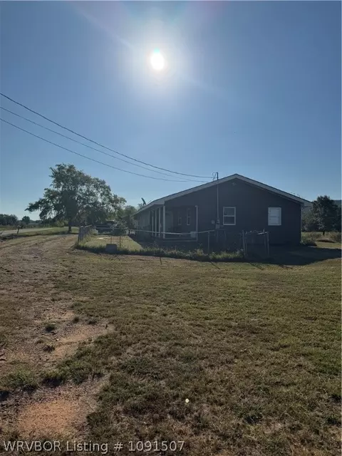 Exterior - 7831 E 80 Hwy, Waldron, AR 72958 photo 6 of 9