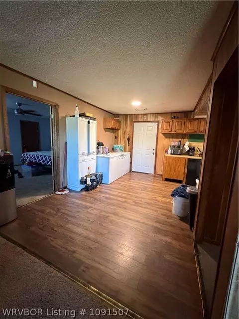Entry Way - 7831 E 80 Hwy, Waldron, AR 72958 photo 1 of 2