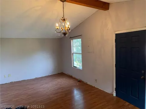 Living - 7827 State Line Rd, Fort Smith, AR 72901 photo 1 of 3