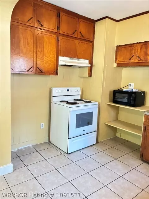 Kitchen - 1201 N 39th St, Fort Smith, AR 72904 photo 1 of 1