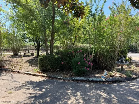 Exterior - 610 W Logan St, Altus, AR 72821 photo 2 of 14