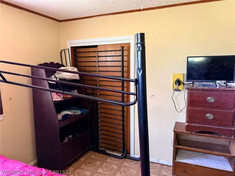 Bedroom - 610 W Logan St, Altus, AR 72821 photo 6 of 9