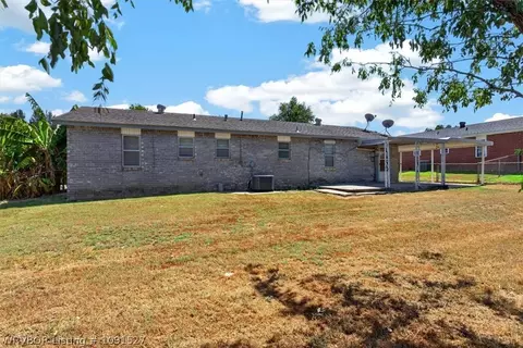 Exterior - 636 Angela Cir, Barling, AR 72923 photo 3 of 3