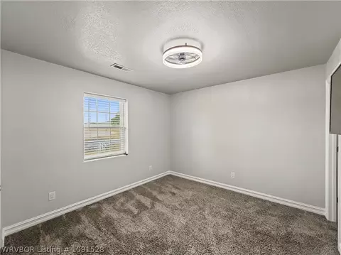 Bedroom - 28 Lighthouse Dr, Alma, AR 72921 photo 2 of 4