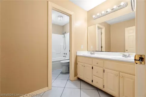 Bath - 3708 Sandy Pt, Fort Smith, AR 72903 photo 2 of 2