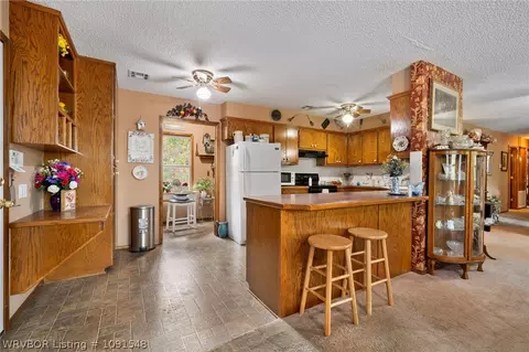 Kitchen - 42775 Timber Ridge Rd, Howe, OK 74940 photo 1 of 3