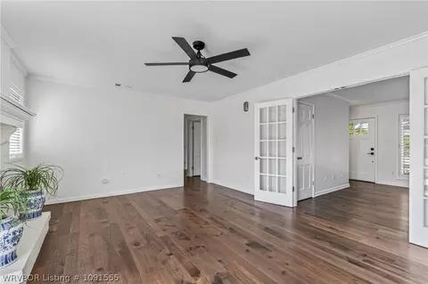 Living - 2601 S 66th St, Fort Smith, AR 72903 photo 3 of 7