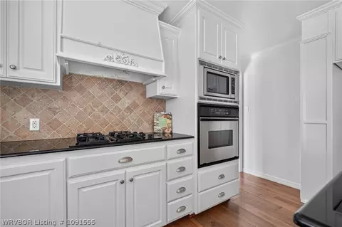 Kitchen - 2601 S 66th St, Fort Smith, AR 72903 photo 5 of 7