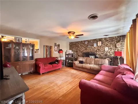 Living - 7312 Holly Ave, Fort Smith, AR 72908 photo 2 of 2