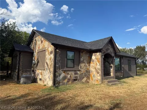 Exterior - 6404 Highway 10, Hackett, AR 72937 photo 2 of 9