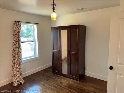 Bedroom - 6404 Highway 10, Hackett, AR 72937 photo 2 of 4