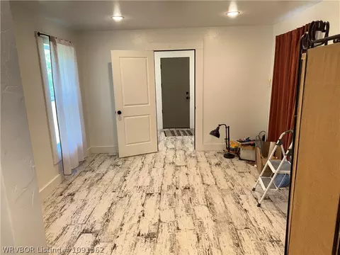 Bedroom - 6404 Highway 10, Hackett, AR 72937 photo 3 of 4