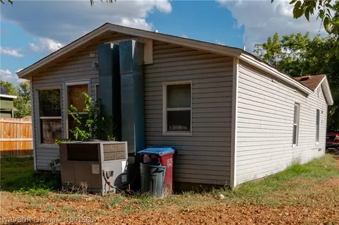 Exterior - 3307 Oak Grove St, Fort Smith, AR 72904 photo 7 of 7