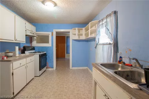 Entry Way - 3307 Oak Grove St, Fort Smith, AR 72904 photo 1 of 1