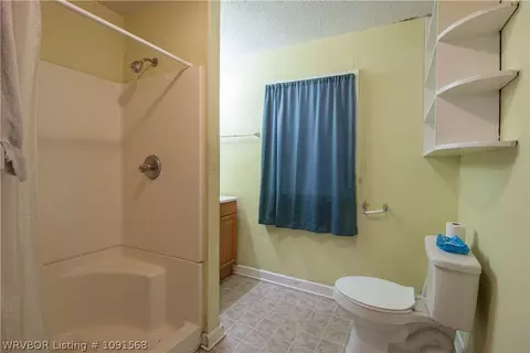 Bath - 3307 Oak Grove St, Fort Smith, AR 72904 photo 1 of 1