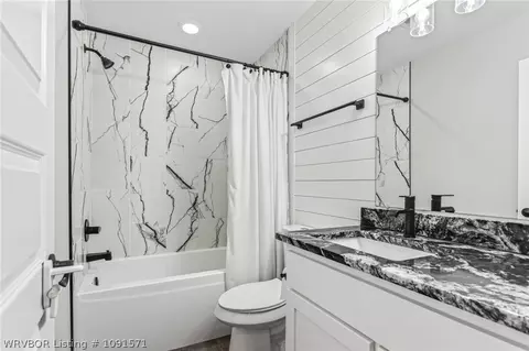 Bath - 2614 37th St, Fort Smith, AR 72904 photo 5 of 5