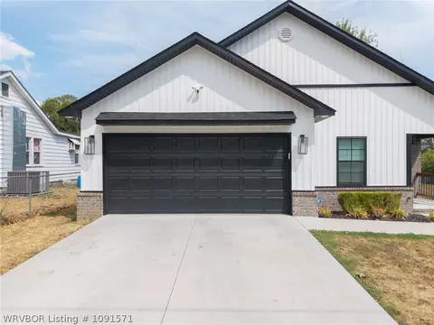 Exterior - 2614 37th St, Fort Smith, AR 72904 photo 3 of 12