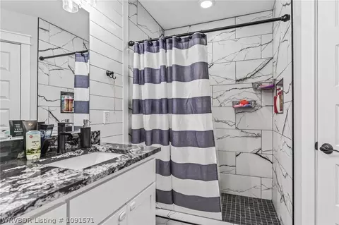 Bath - 2614 37th St, Fort Smith, AR 72904 photo 3 of 5