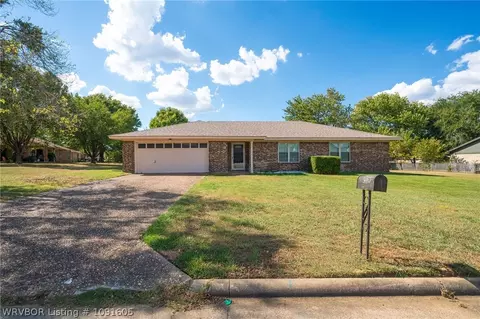 Exterior - 9116 S 30th St, Fort Smith, AR 72908 photo 3 of 5