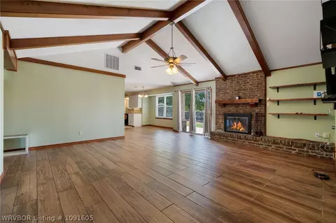 Living - 9116 S 30th St, Fort Smith, AR 72908 photo 2 of 5