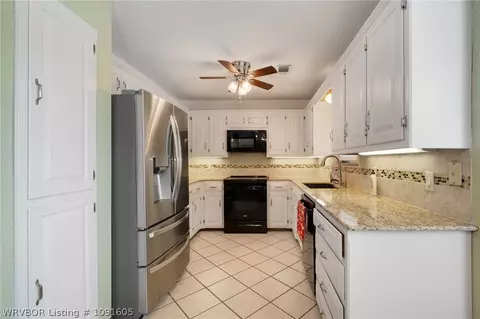 Kitchen - 9116 S 30th St, Fort Smith, AR 72908 photo 3 of 3