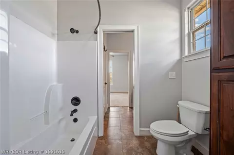 Entry Way - 8331 Howard Hill Rd, Fort Smith, AR 72916 photo 4 of 6