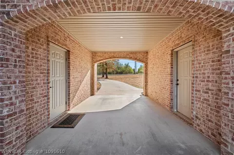 Entry Way - 8331 Howard Hill Rd, Fort Smith, AR 72916 photo 6 of 6
