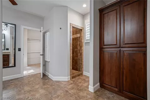 Entry Way - 8331 Howard Hill Rd, Fort Smith, AR 72916 photo 1 of 6