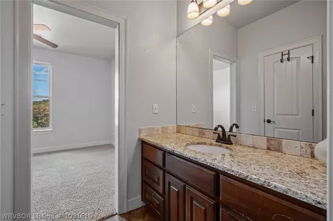 Bath - 8331 Howard Hill Rd, Fort Smith, AR 72916 photo 5 of 7