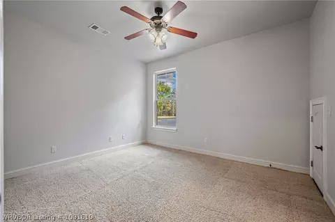 Bedroom - 8331 Howard Hill Rd, Fort Smith, AR 72916 photo 4 of 7