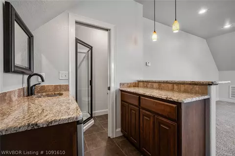 Bath - 8331 Howard Hill Rd, Fort Smith, AR 72916 photo 6 of 7