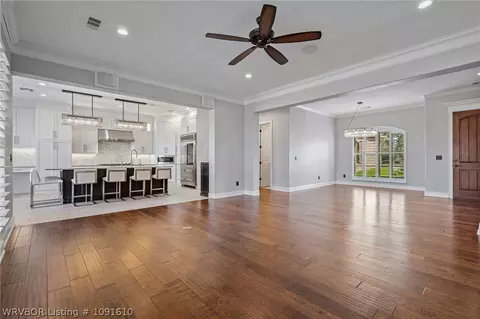 Living - 8331 Howard Hill Rd, Fort Smith, AR 72916 photo 5 of 6