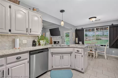 Kitchen - 3308 Kinross Dr, Fort Smith, AR 72908 photo 3 of 3