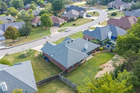 View/Area - 3308 Kinross Dr, Fort Smith, AR 72908 photo 2 of 6