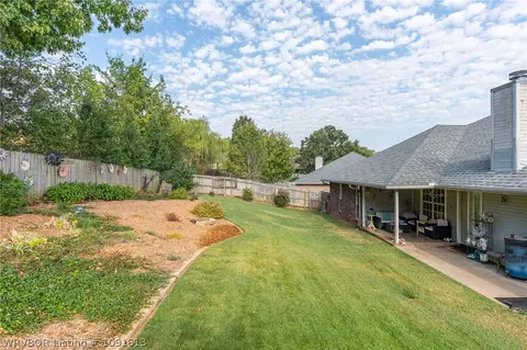 Exterior - 3308 Kinross Dr, Fort Smith, AR 72908 photo 10 of 17
