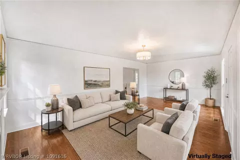 Living - 2213 S Z St, Fort Smith, AR 72901 photo 5 of 7