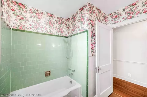 Bath - 2213 S Z St, Fort Smith, AR 72901 photo 3 of 5