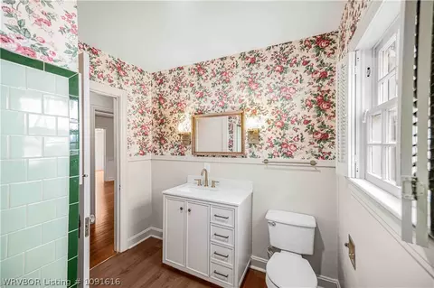 Bath - 2213 S Z St, Fort Smith, AR 72901 photo 2 of 5