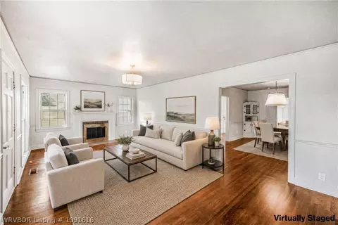 Living - 2213 S Z St, Fort Smith, AR 72901 photo 3 of 7