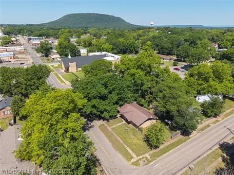 View/Area - 403 E Main St, Paris, AR 72855 photo 3 of 8