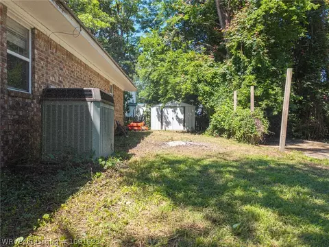 Exterior - 403 E Main St, Paris, AR 72855 photo 8 of 11