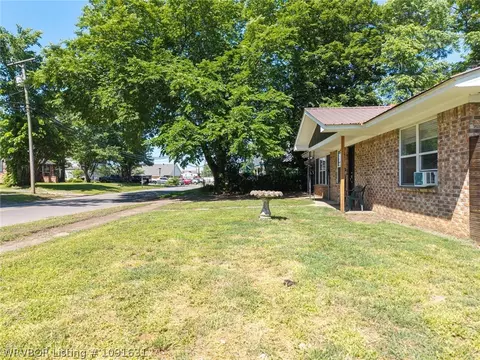Exterior - 403 E Main St, Paris, AR 72855 photo 6 of 11