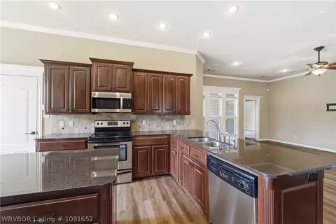 Kitchen - 9004 Lakeside Way, Fort Smith, AR 72903 photo 1 of 2